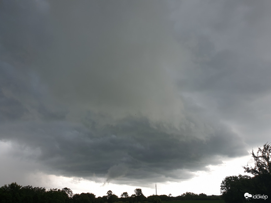 Zivatar, felhőszakadás