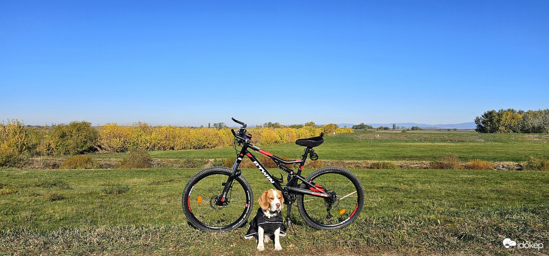Őszi tekergés a Tarna-parton