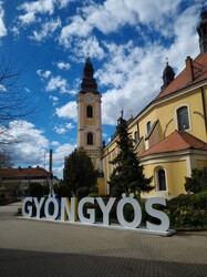 Gyöngyös