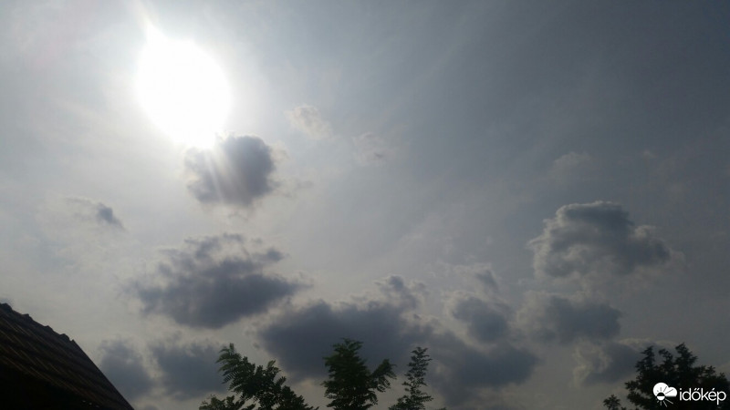 Észlelési fényképek