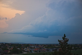 A tegnap esti, Zirc felett közelről fotózott örvény