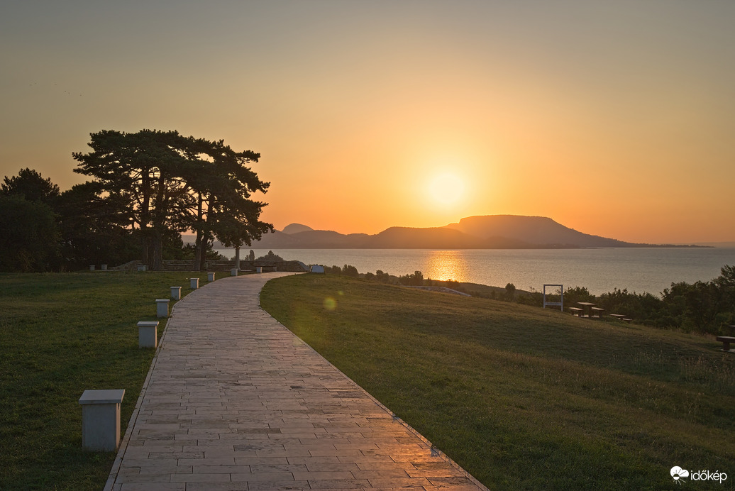 Napkelte a Szépkilátón