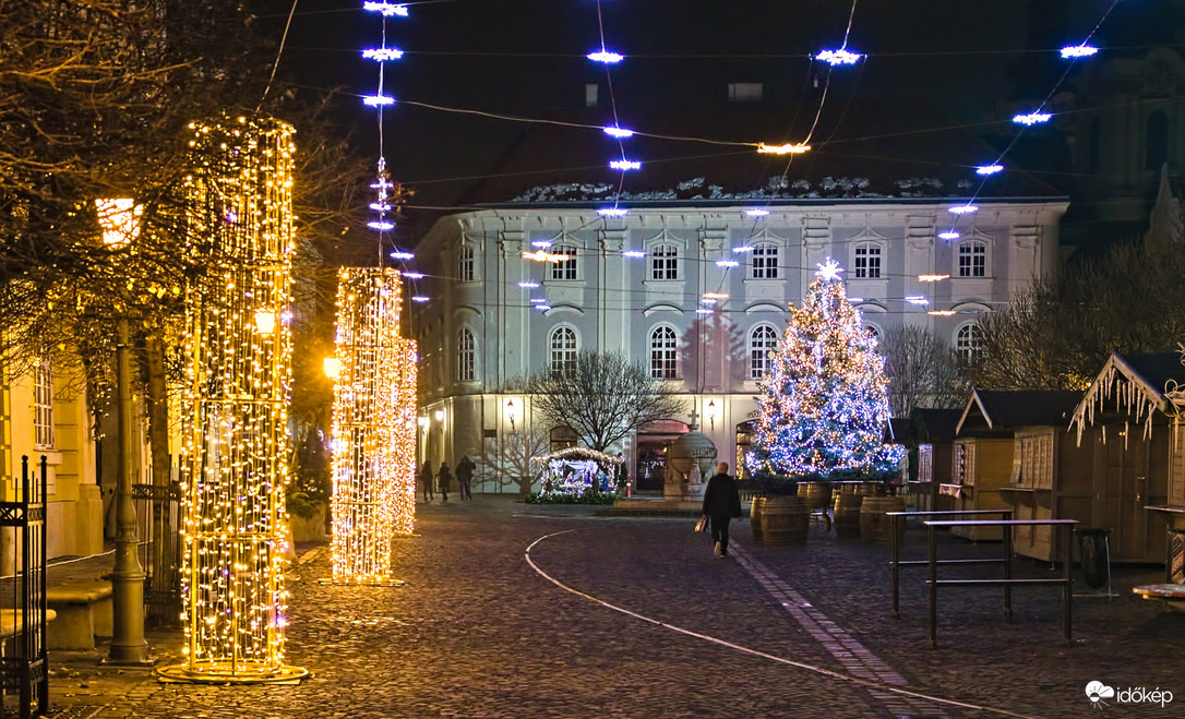 Adventi este