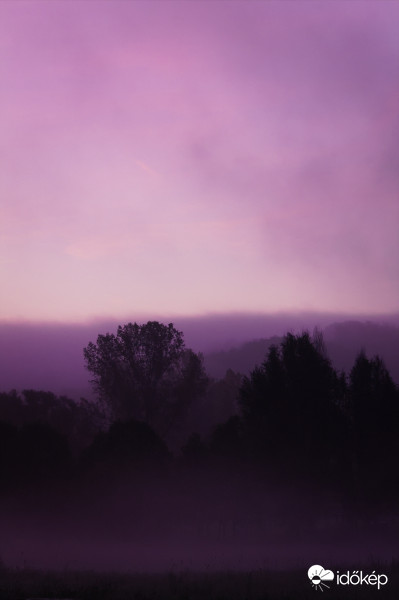 Az őszi hajnal színei