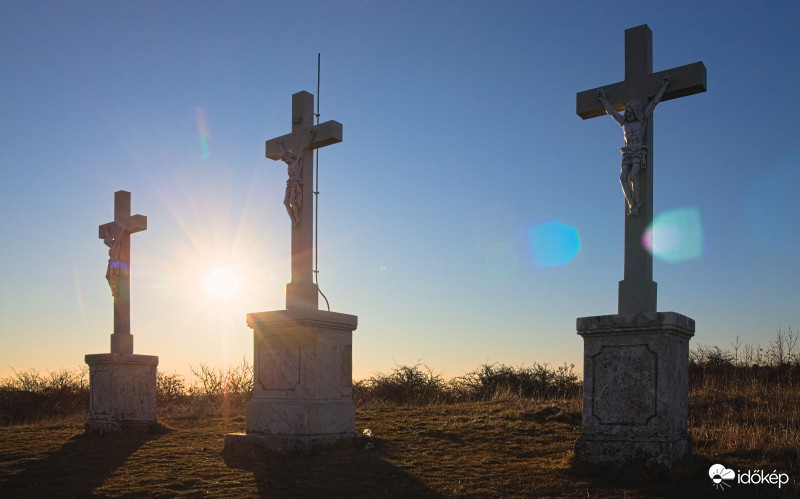 Pázmánd keresztjei