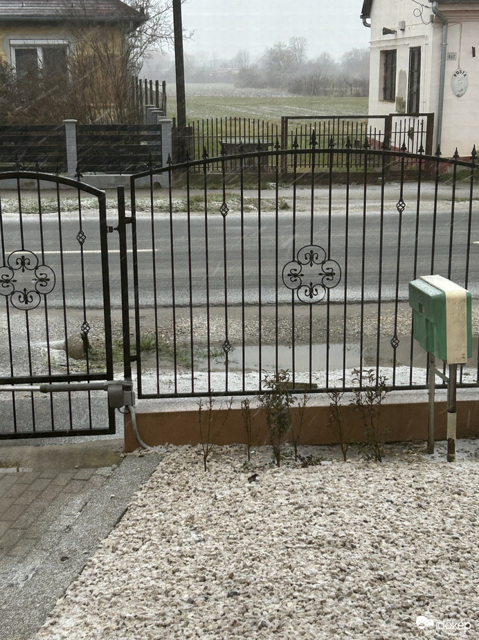 Észlelési fényképek