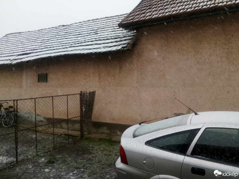 Észlelési fényképek