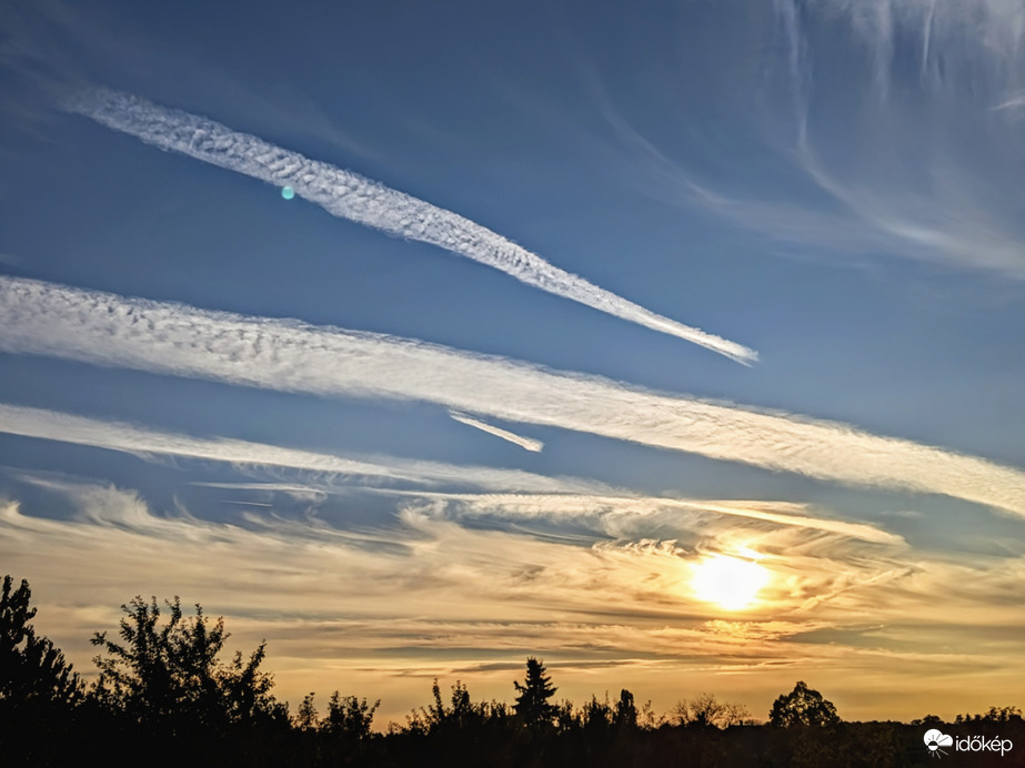Polgárdi, késő délutáni égkép