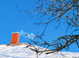 Polgárdi, gyengén felhős, szellő, kellemes 0 C