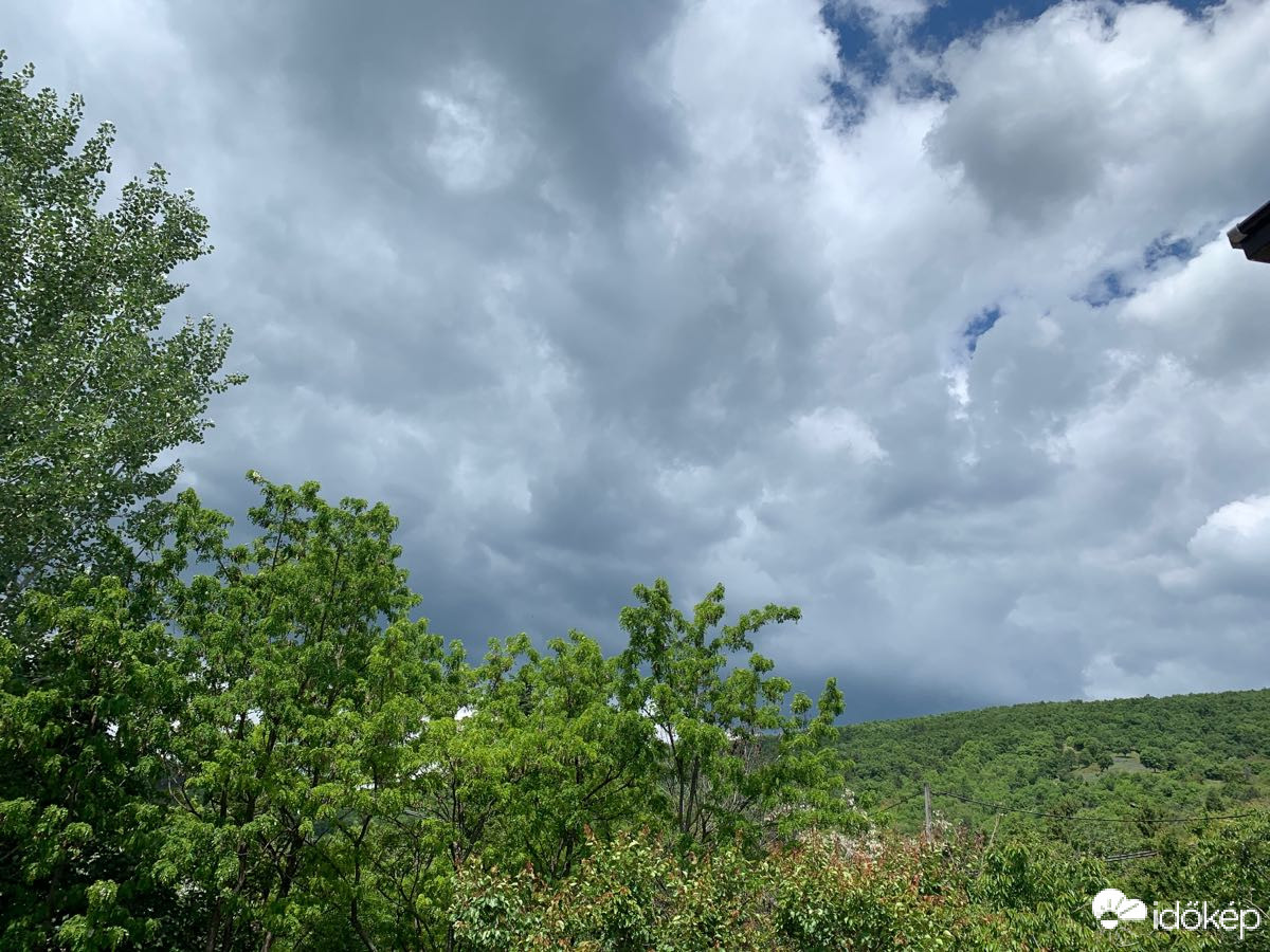 Észlelési fényképek