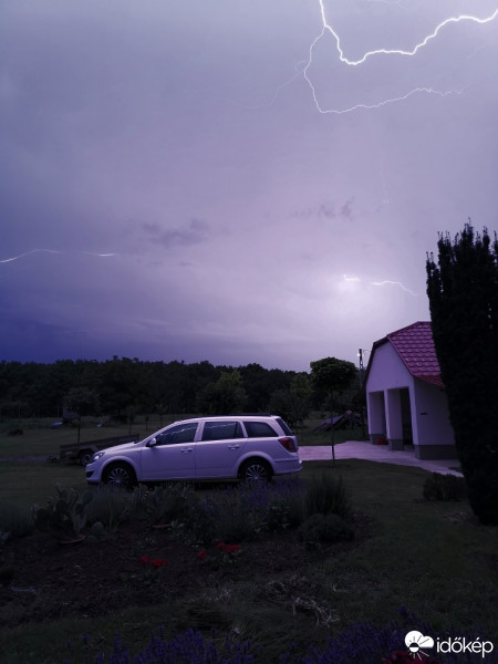 Észlelési fényképek