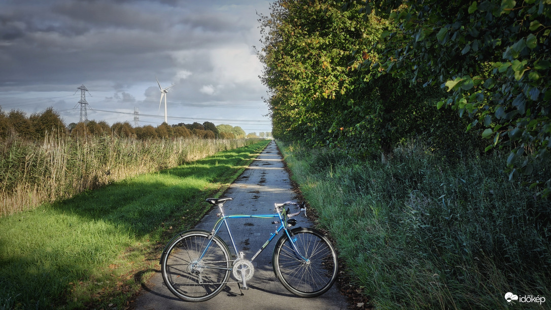 Két kerékkel az őszben.