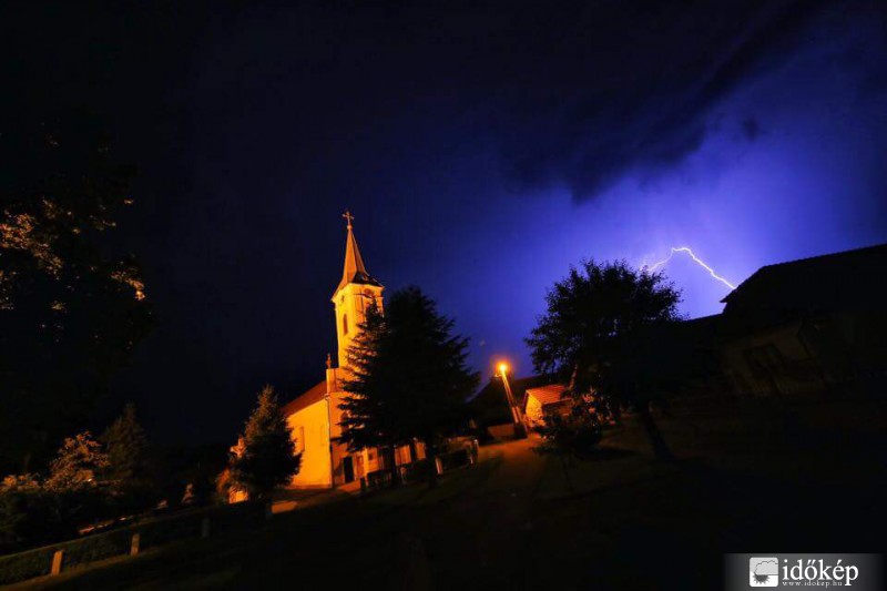 Észlelési fényképek