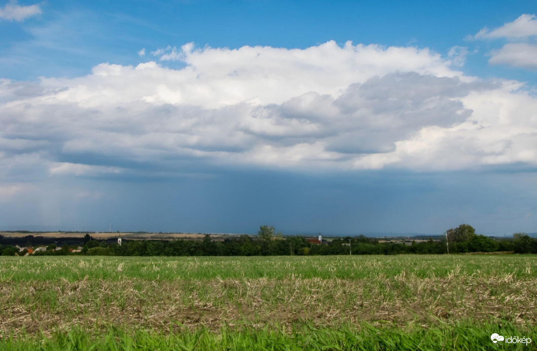Zivatarok vonulása a Vértesben!
