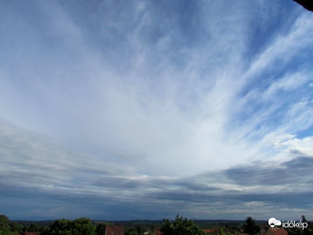 Vasárnap esti felhővarázs