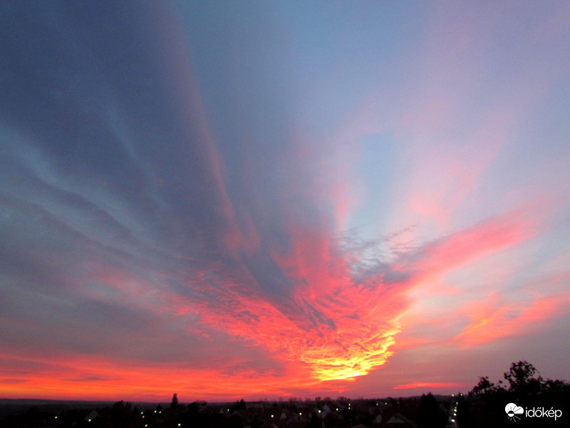 Október 23-i különleges napnyugta 