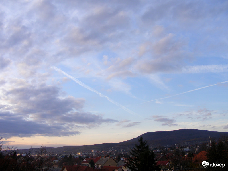 Pécs - ÉNy - naplementekor