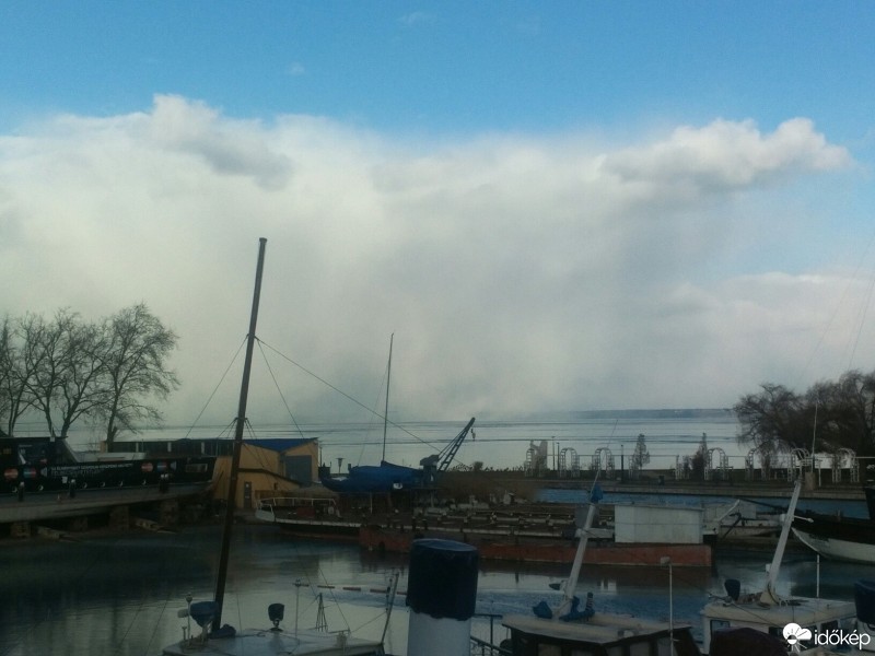 Észlelési fényképek