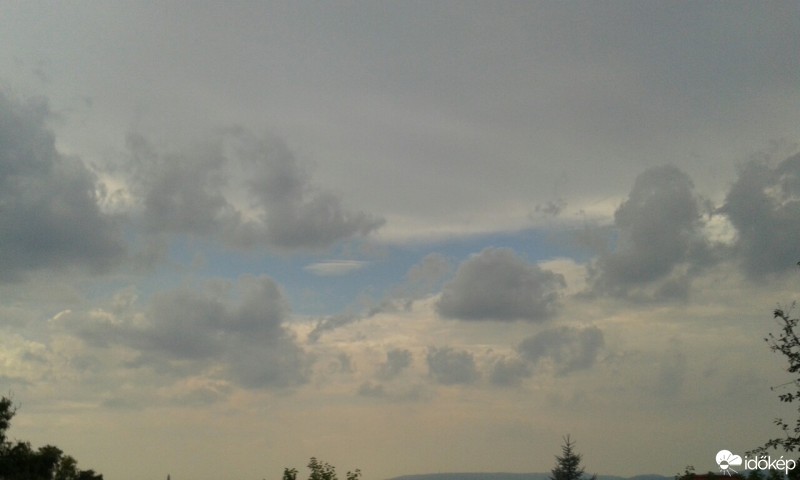 Észlelési fényképek