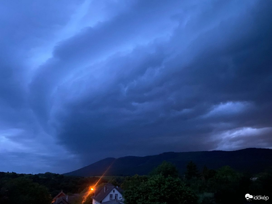 Észlelési fényképek