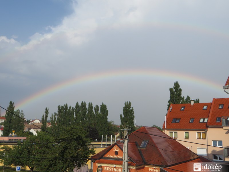 Szivárvány Sopron felett