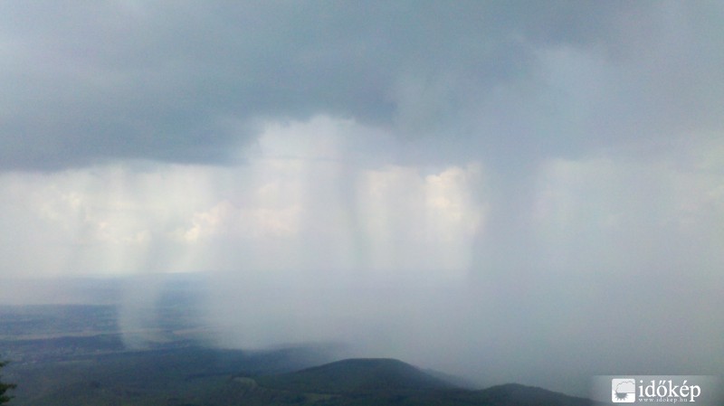 Sas-kõ hegyen,Kékestetõ mellet