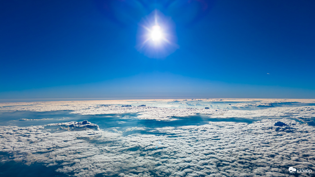 A Nap tengere felett