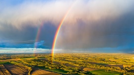 Aranyló dupla szivárvány