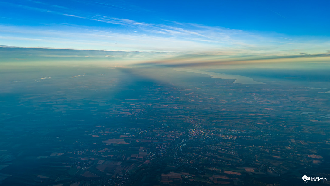 Alkonyati ellensugár