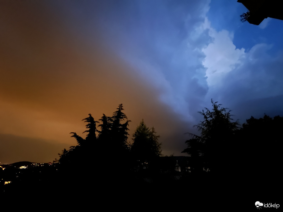 Észlelési fényképek