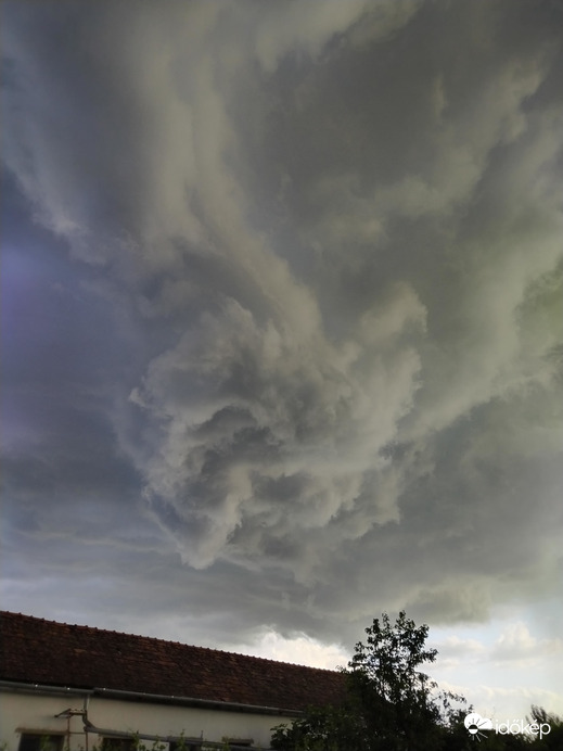 Észlelési fényképek