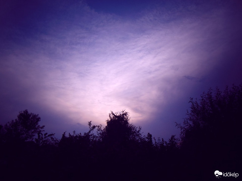 Különleges naplemente