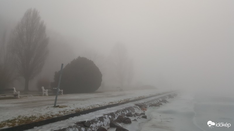 Ködös Balatonpart