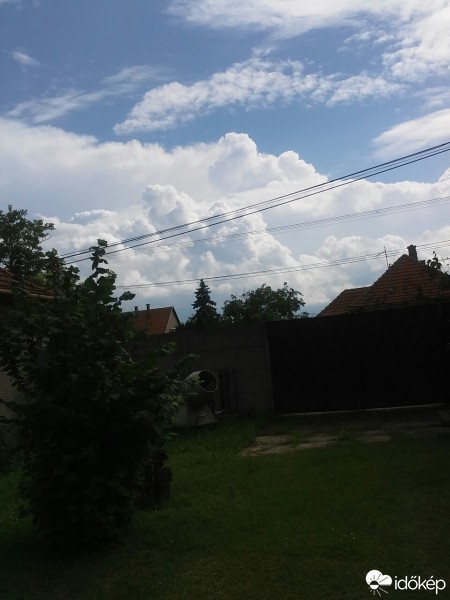 Észlelési fényképek