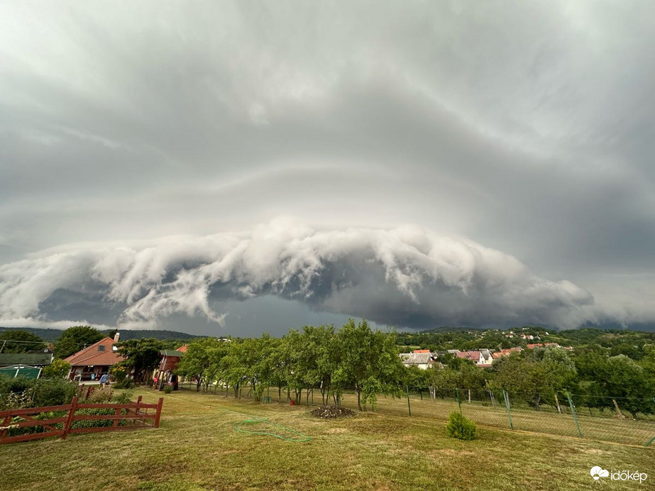 Észlelési fényképek