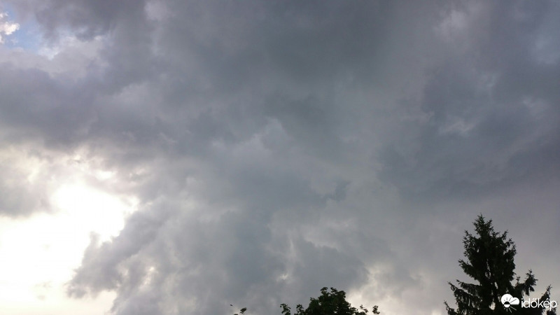 Észlelési fényképek