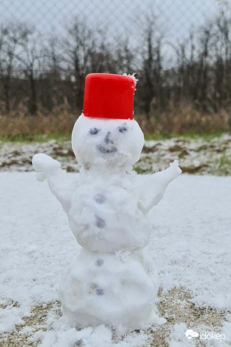 Az első kis hóemberke...