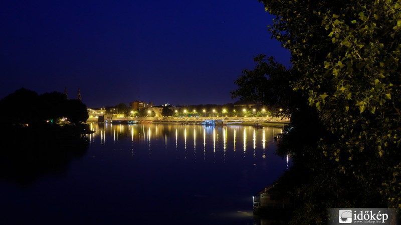 Rakparti panoráma