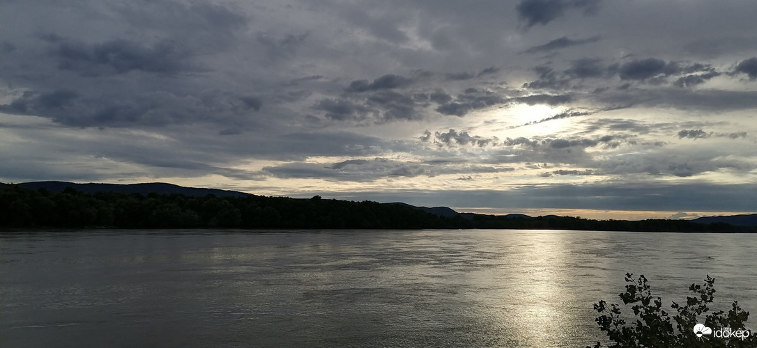 Vác