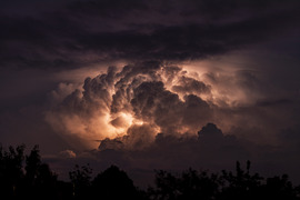 villámok a magasban