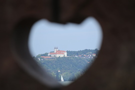 Tihany a Balaton szívén keresztül. 