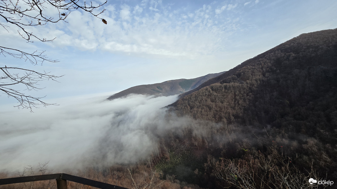 Leány-völgyi kilátó látképe