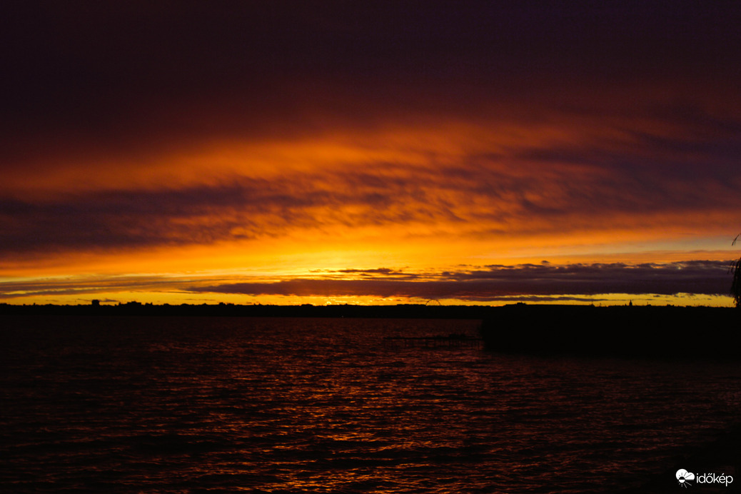 Mai csoda naplemente