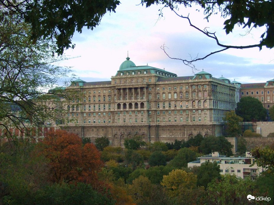 Ősz a Budai vár alatt 