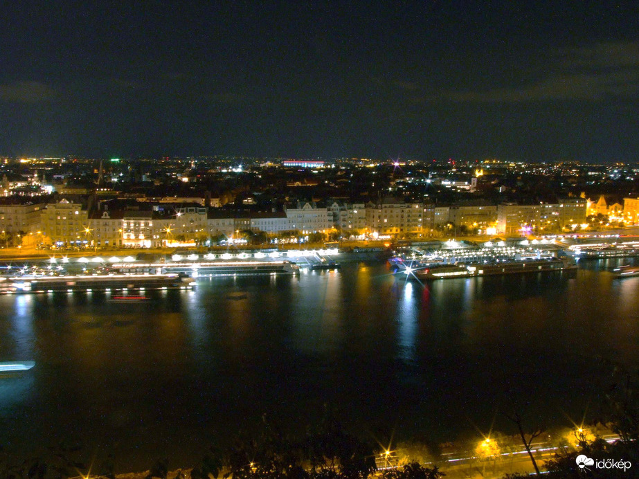 Budapest by night :)