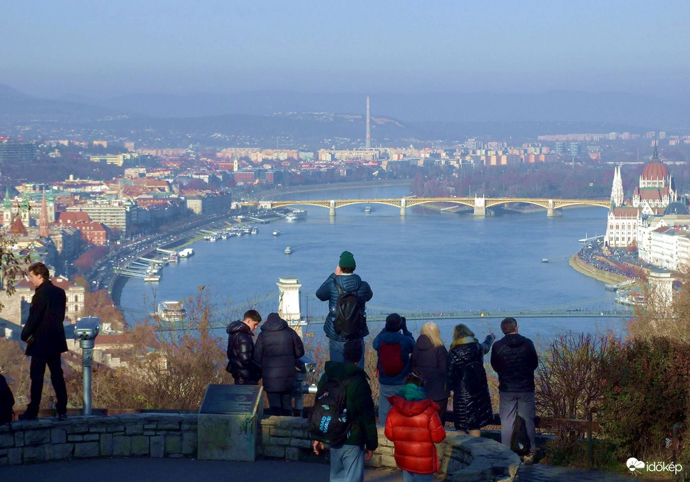 Sok volt a bámészkodó :) 