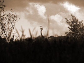 Gyülekeznek a fellegek...