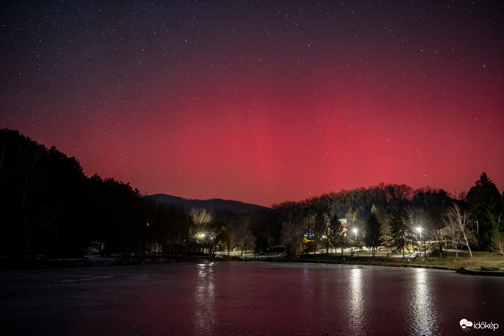 Aurora Pécsváradon Dombay-tónál