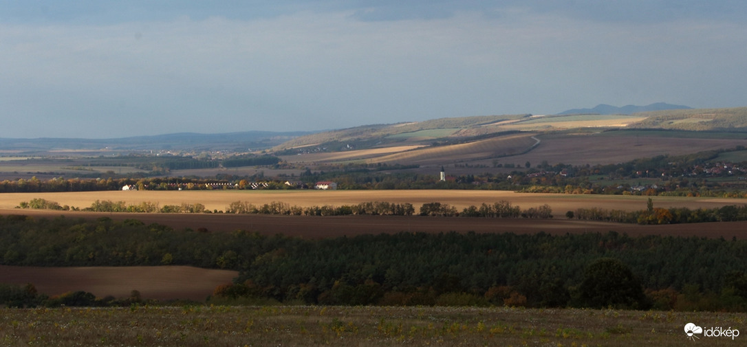 Galgamácsa a távolból