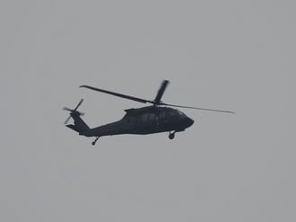 Egy Black Hawk  a szürkeségben 